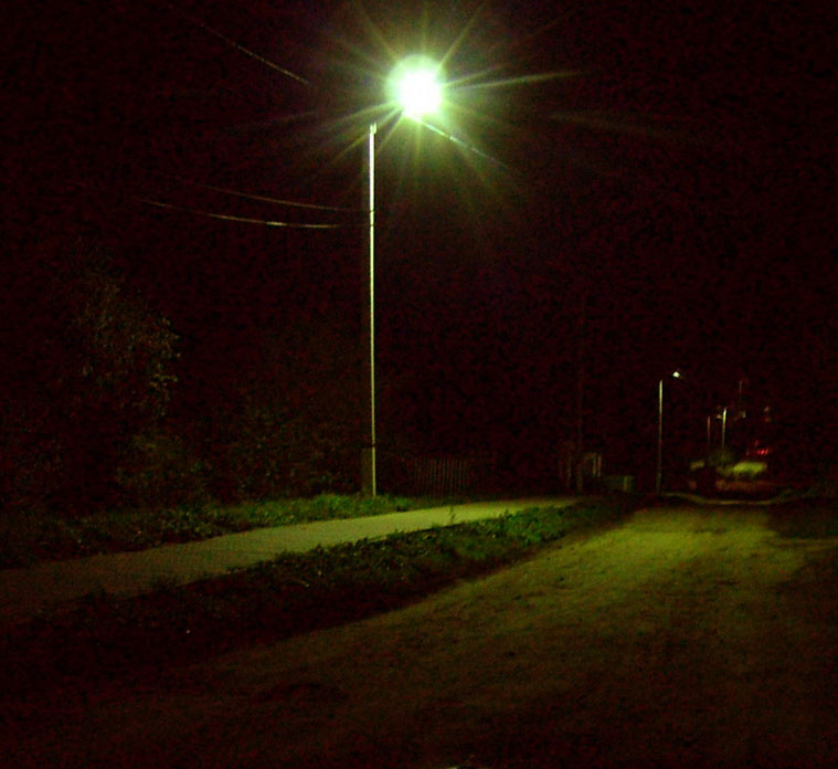 Улица города Мещовск до модернизации систем освещения